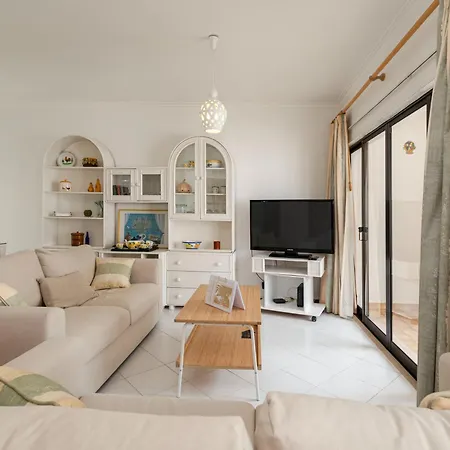 Centralgarve - Great, Bright 2-bedroom Flat In The Center Of -topazio 아파트 *
